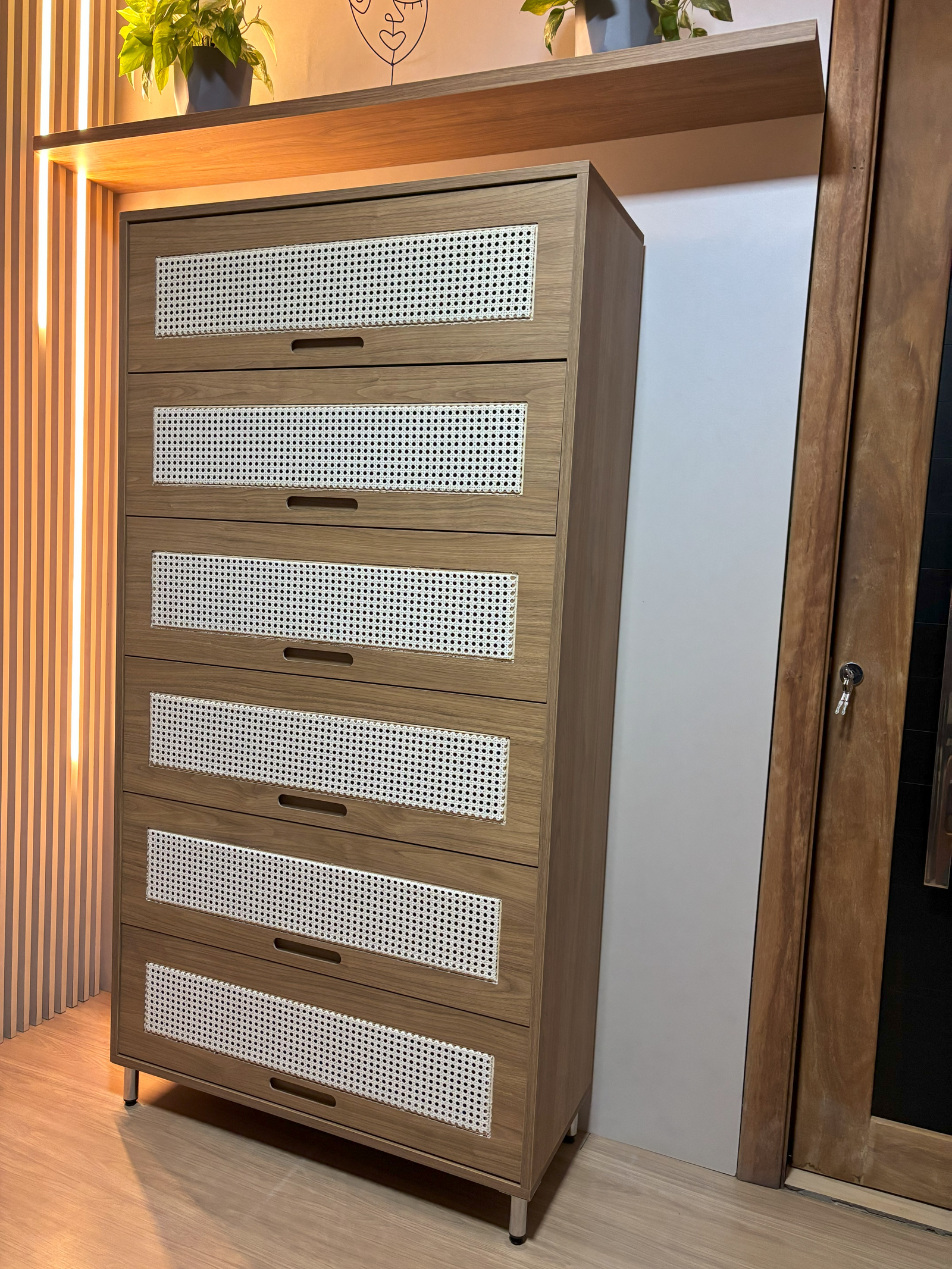 Armário Alto Indiano