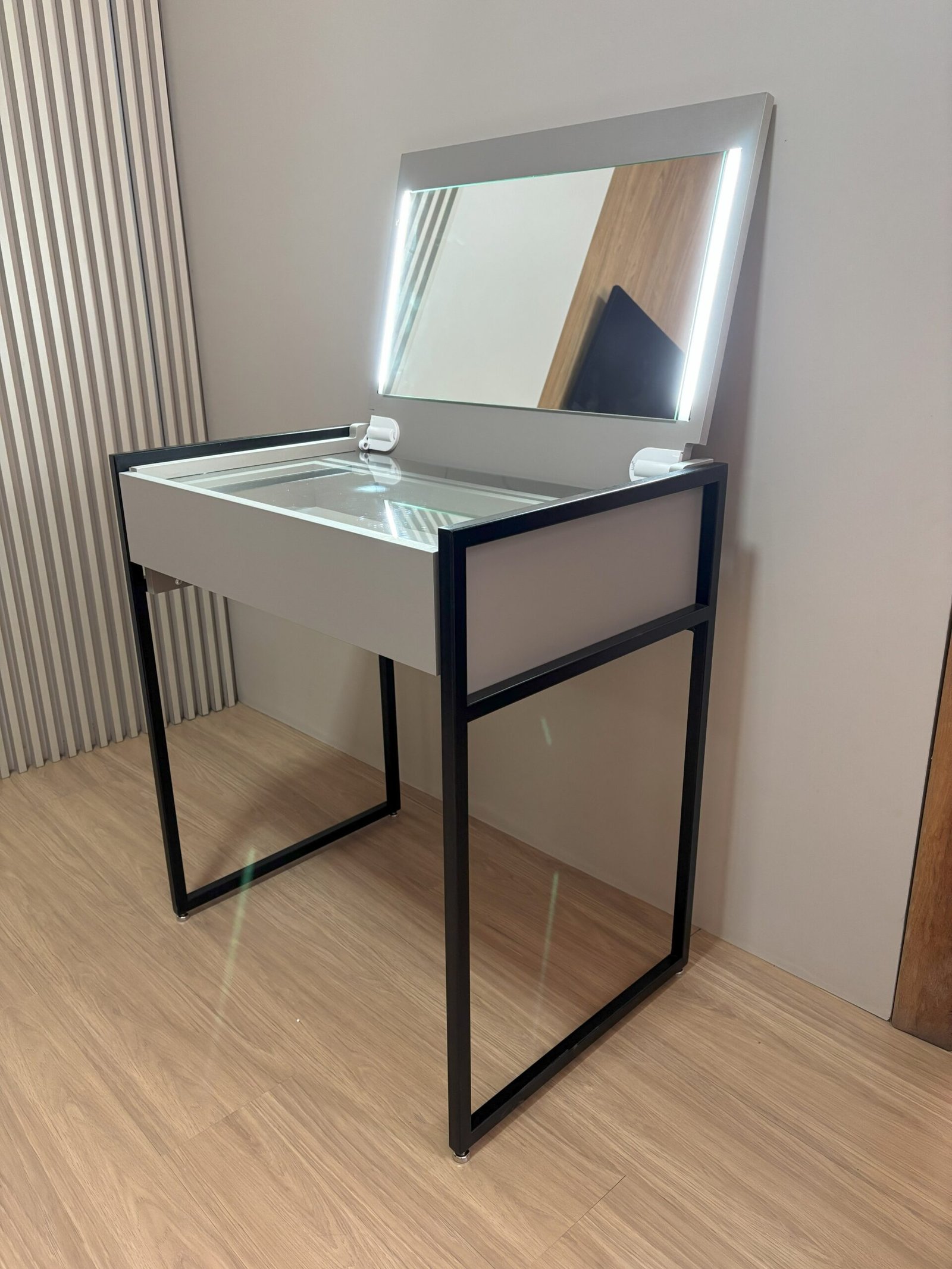 Mesa Beatriz Multifuncional